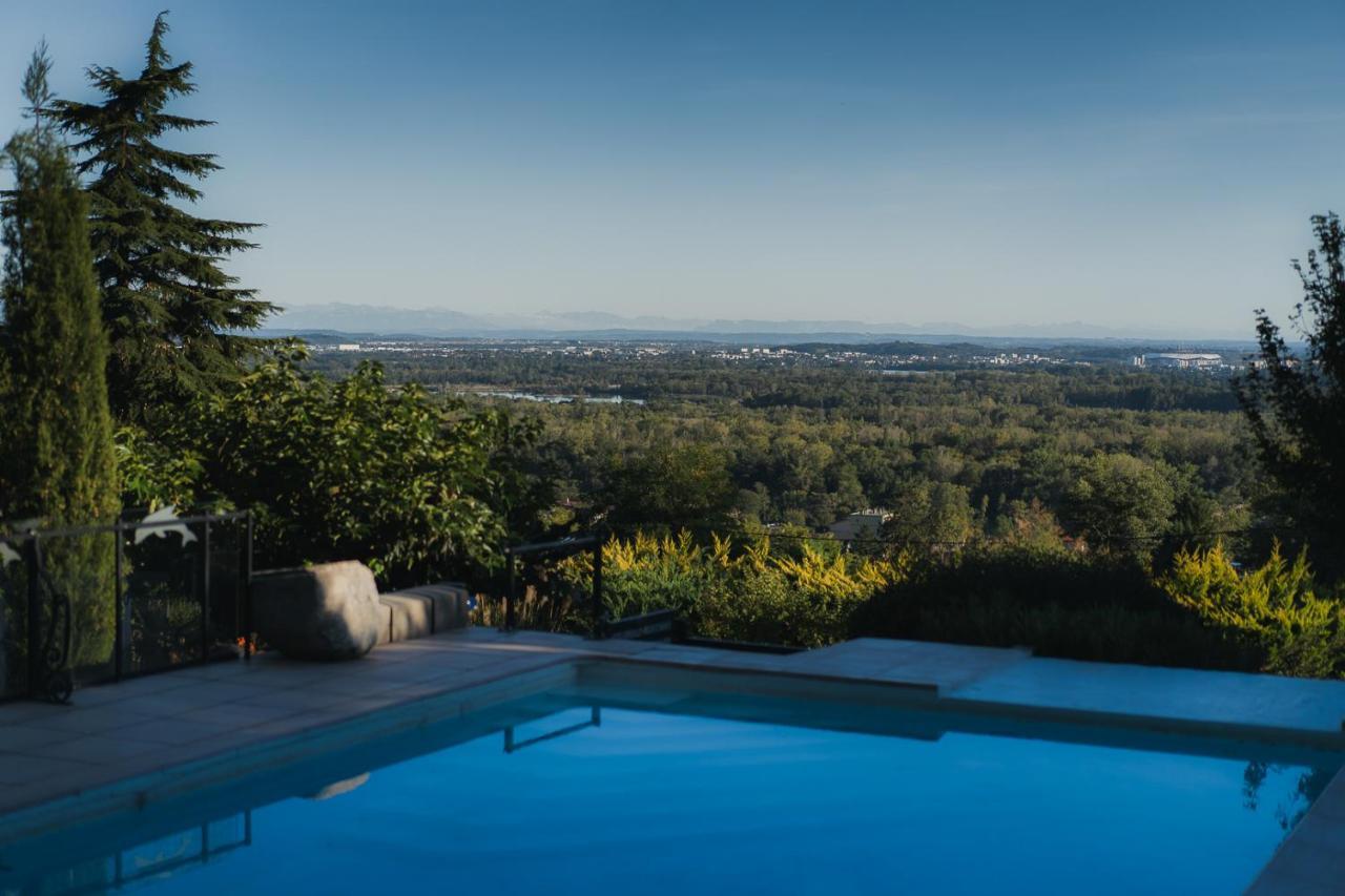 La Villa Du Rhone Miribel  Exterior photo